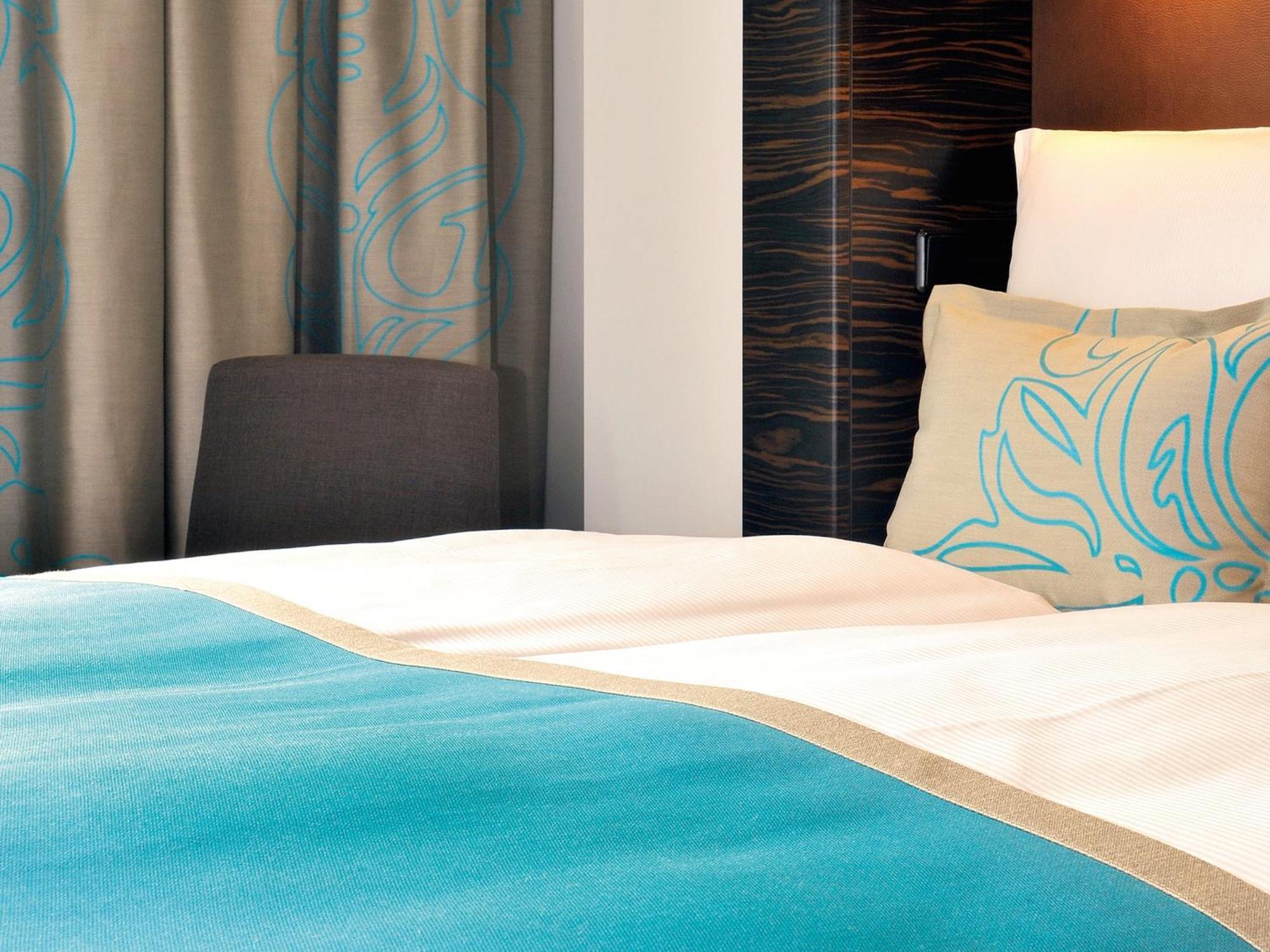 Motel One Frankfurt Messe Франкфурт-на-Майне Экстерьер фото